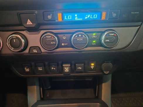 Certified 2023 Toyota Tacoma TRD Sport w/ TRD Premium Sport Package AWD/4WD image 28