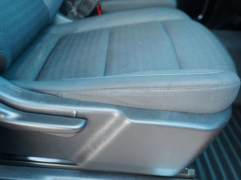 Used 2023 Chevrolet Silverado 1500 LT AWD/4WD image 23