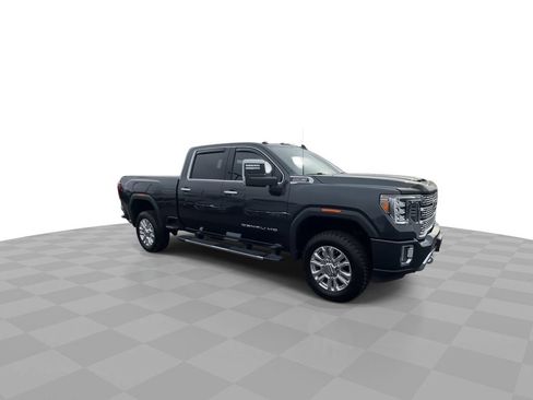 Used 2022 GMC Sierra 3500 Denali AWD/4WD image 2