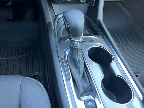 Used 2022 Chevrolet Malibu LT FWD image 24