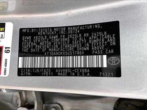 Used 2025 Toyota Camry LE image 35