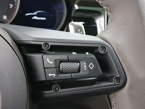 New 2026 Porsche Macan image 17