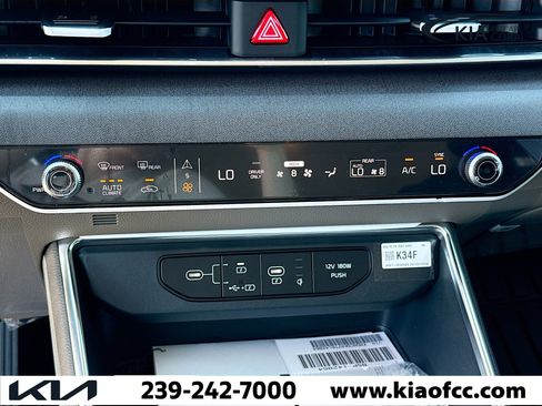 New 2026 Kia Carnival EX image 34