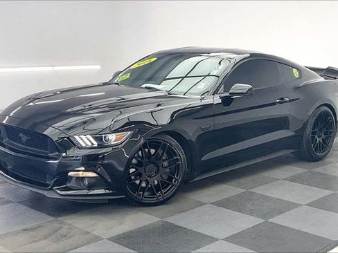 Used 2016 Ford Mustang GT Premium w/ Equipment Group 401A RWD image 12