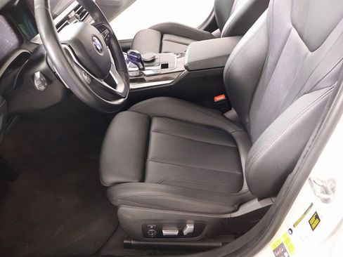 Used 2021 BMW 330e w/ Convenience Package image 12