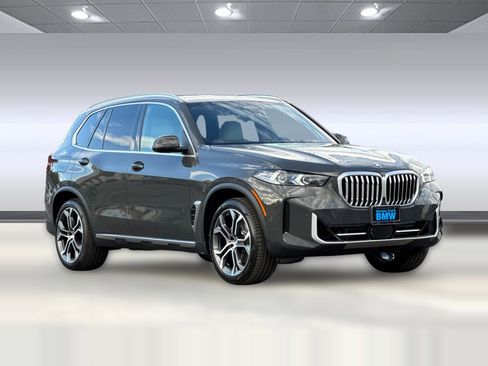 Used 2026 BMW X5 xDrive40i AWD/4WD image 7