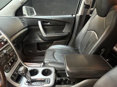 Used 2012 GMC Acadia SLT AWD/4WD image 18