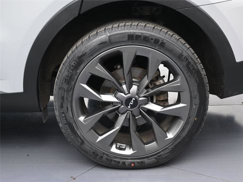 Used 2023 Kia Sorento SX Prestige image 15