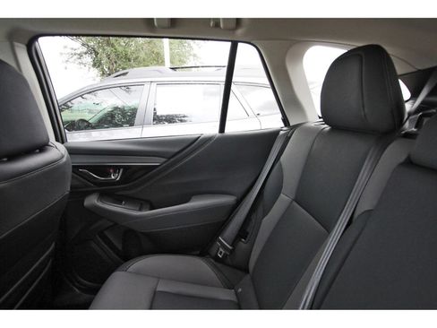 Certified 2025 Subaru Outback Onyx Edition AWD/4WD image 11