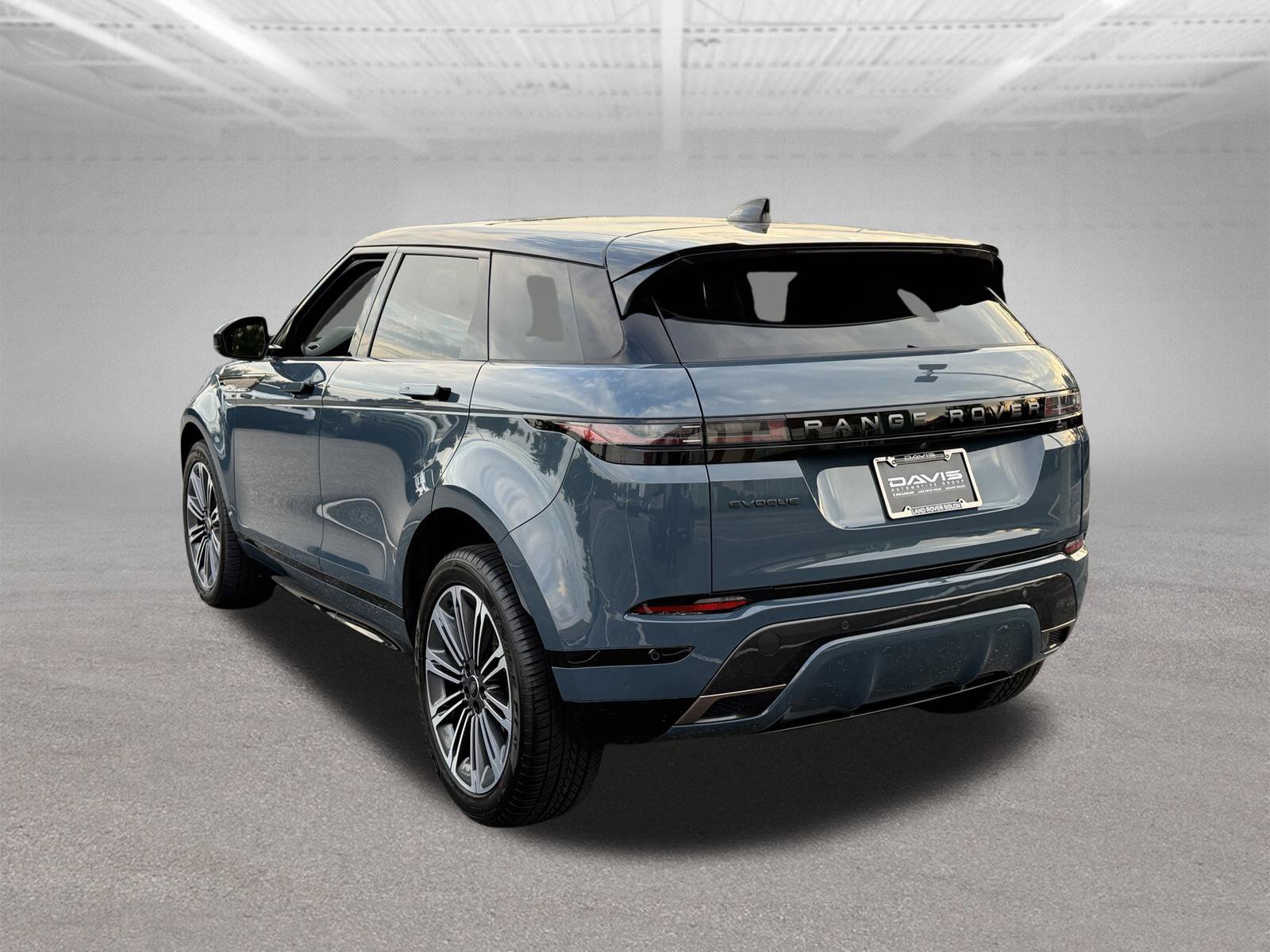 Used 2024 Land Rover Range Rover Evoque Dynamic SE AWD/4WD image 6
