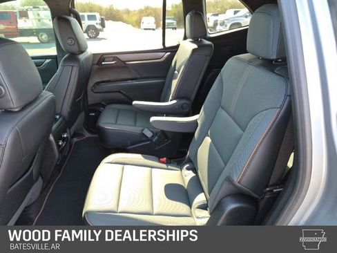 Used 2025 GMC Acadia AT4 w/ Super Cruise Package image 22