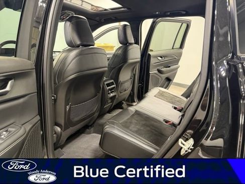 Used 2023 Jeep Grand Cherokee Altitude RWD image 24
