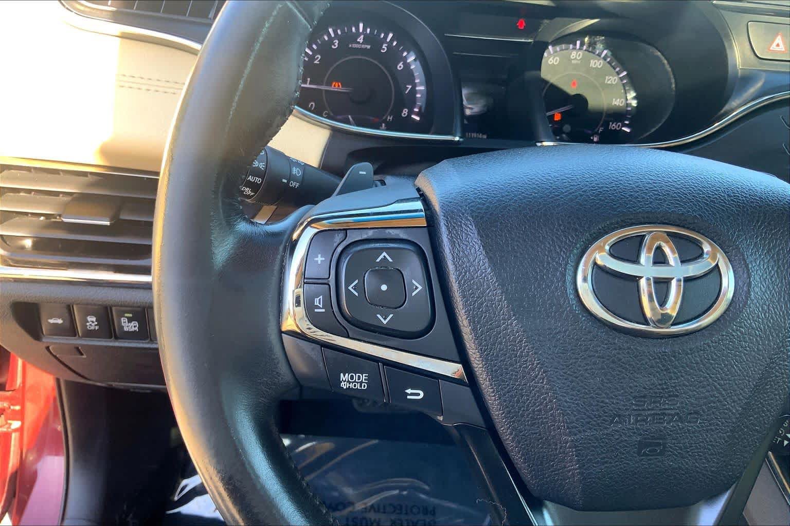 Used 2015 Toyota Avalon XLE Touring FWD image 46