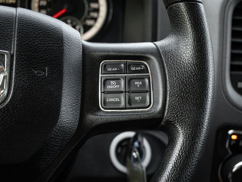Used 2018 RAM 1500 Express AWD/4WD image 20