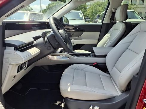 New 2026 Lincoln Nautilus Premier AWD/4WD image 7
