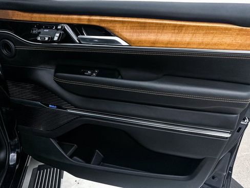 Used 2022 Jeep Grand Wagoneer Series III image 35