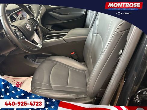 Used 2023 Buick Enclave Essence w/ Sport Touring Edition image 11