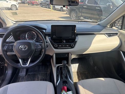 Used 2022 Toyota Corolla Cross LE FWD image 14