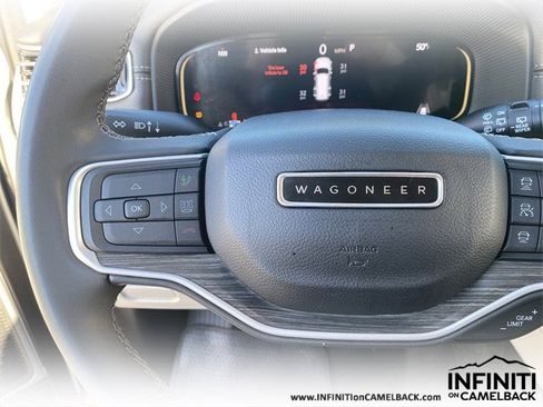 Used 2023 Jeep Wagoneer L Series II image 24