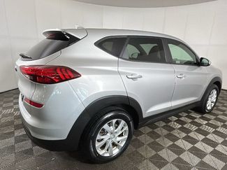 Used 2021 Hyundai Tucson SE FWD video 3