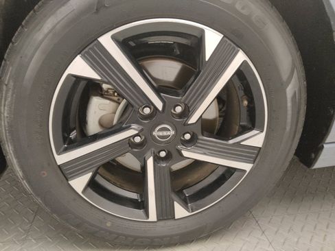 Used 2024 Nissan Sentra SV image 31