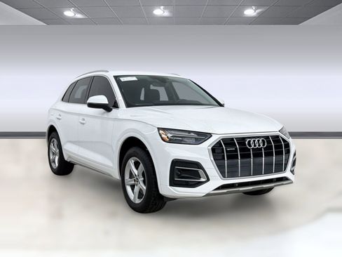 Certified 2021 Audi Q5 Premium AWD/4WD image 7