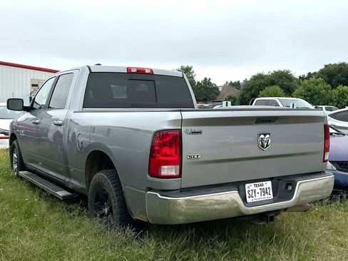 Used 2019 RAM 1500 Classic SLT RWD image 5