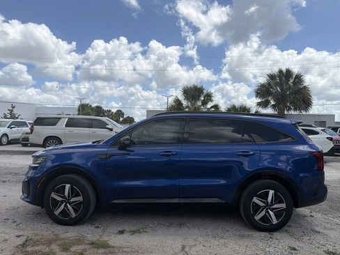 Certified 2023 Kia Sorento S w/ Panoramic Sunroof Package FWD image 7