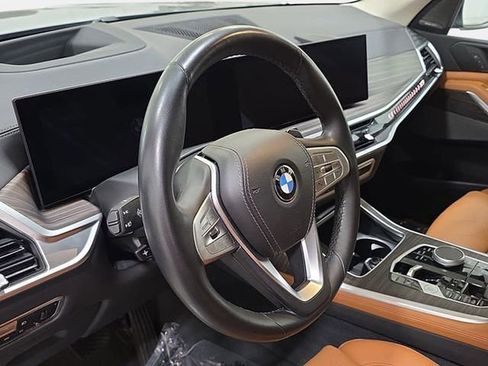 Used 2023 BMW X7 xDrive40i w/ Premium Package AWD/4WD image 14