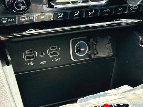 New 2025 Jeep Grand Cherokee Laredo X image 37