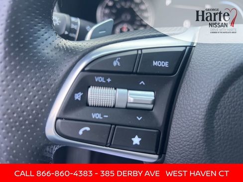 Used 2023 Genesis G70 2.0T image 51