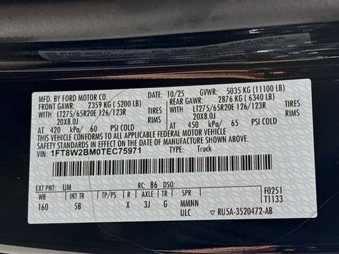 New 2026 Ford F250 Lariat w/ Black Appearance Package image 32