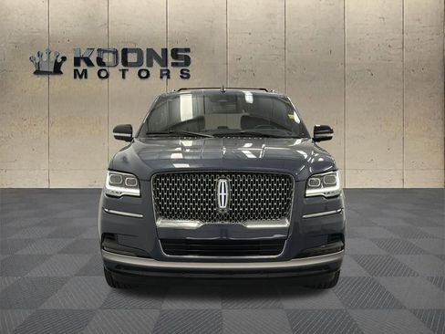 Used 2023 Lincoln Navigator L Reserve AWD/4WD image 3