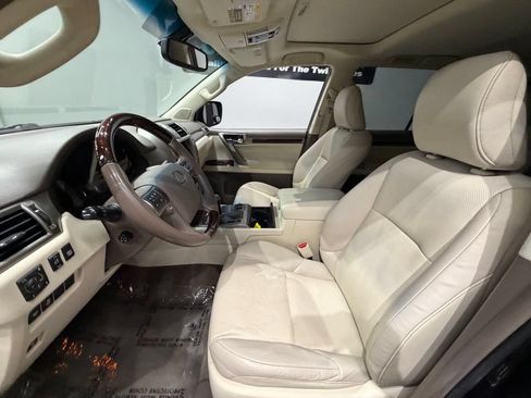 Used 2017 Lexus GX 460 Premium AWD/4WD image 18