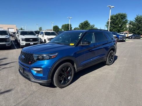 Used 2020 Ford Explorer ST w/ ST Street Pack AWD/4WD image 3
