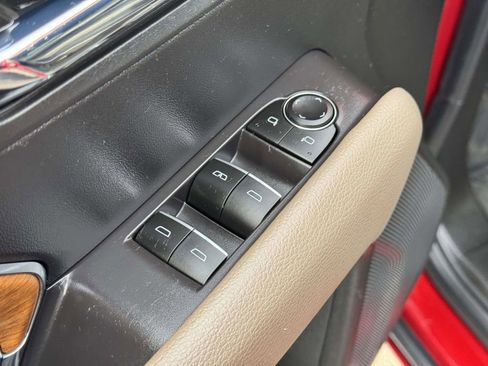 Used 2023 GMC Canyon Denali image 15