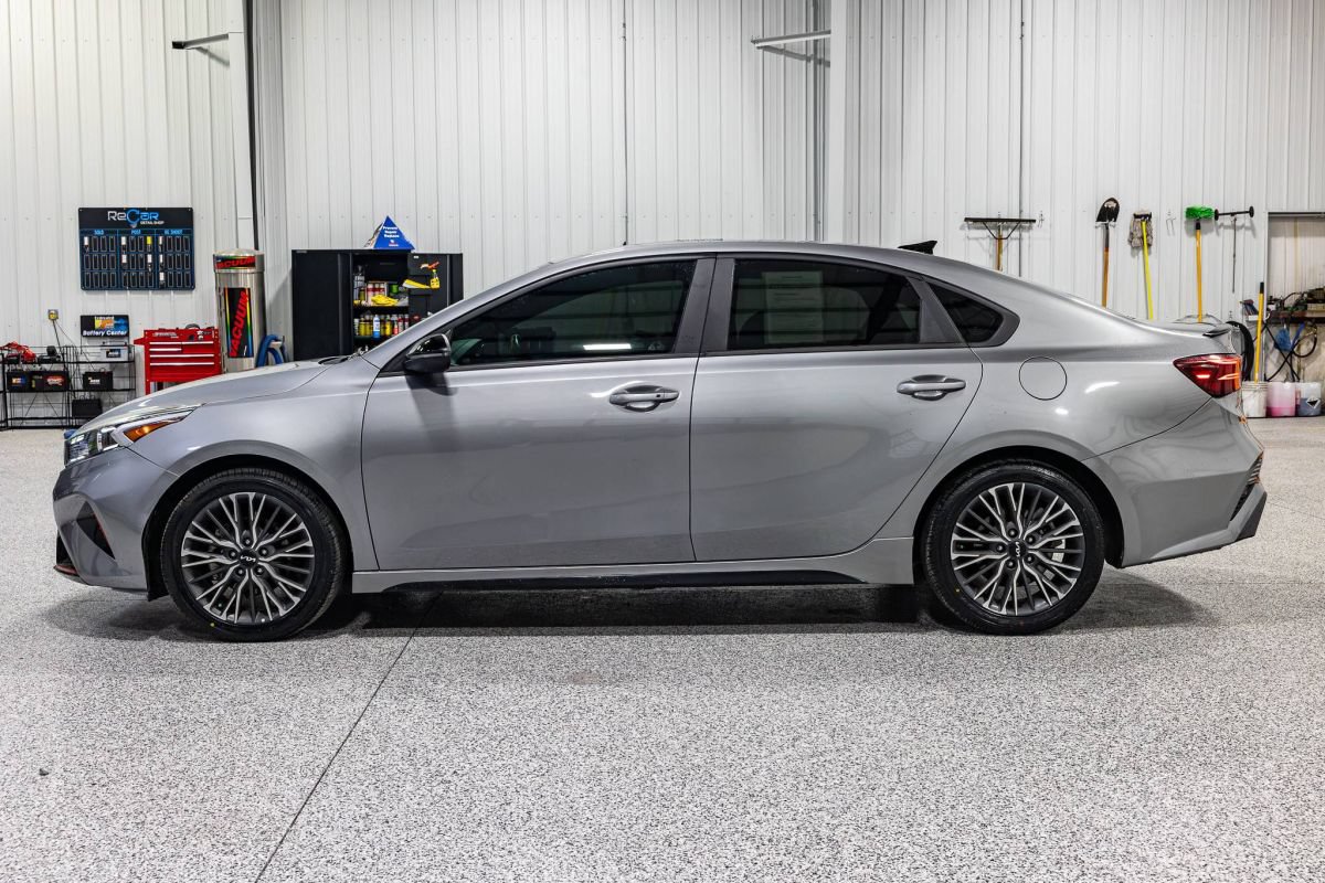 Used 2024 Kia Forte GT-Line w/ GT-Line Premium Package FWD image 7