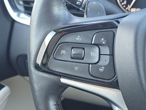 Used 2022 Buick Enclave Avenir w/ Avenir Technology Package image 31