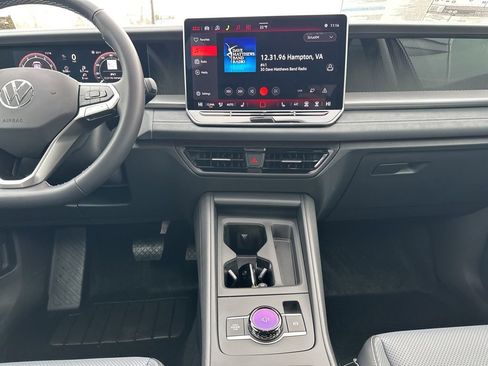 New 2026 Volkswagen Tiguan SE image 15