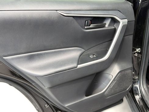 Certified 2024 Toyota RAV4 LE FWD image 29