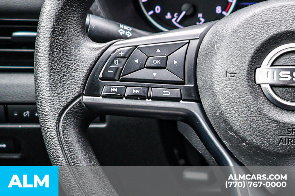 Used 2024 Nissan Sentra SV FWD image 32