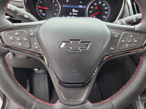Certified 2023 Chevrolet Equinox RS w/ RS Leather Package FWD image 32