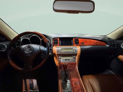 Used 2004 Lexus SC 430 Convertible image 11