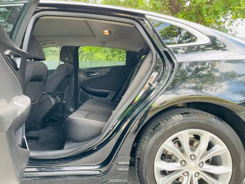 Used 2019 Chevrolet Malibu LT image 10
