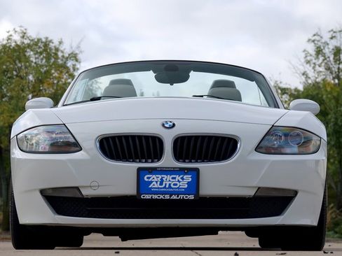 Used 2006 BMW Z4 3.0i image 13