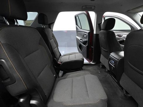 Used 2021 Chevrolet Traverse LT FWD image 45