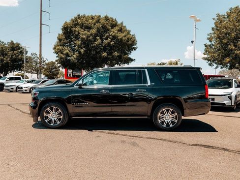 Used 2015 Chevrolet Suburban LTZ AWD/4WD image 4