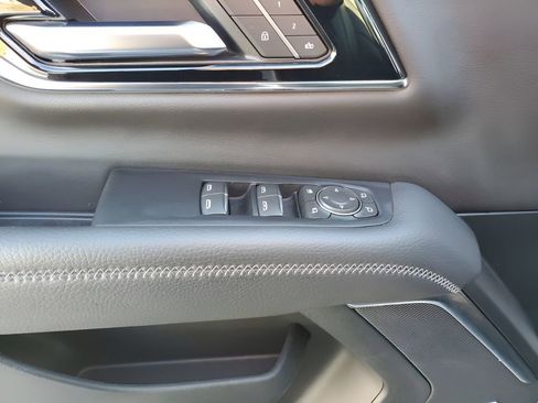 Used 2025 GMC Yukon Denali image 28