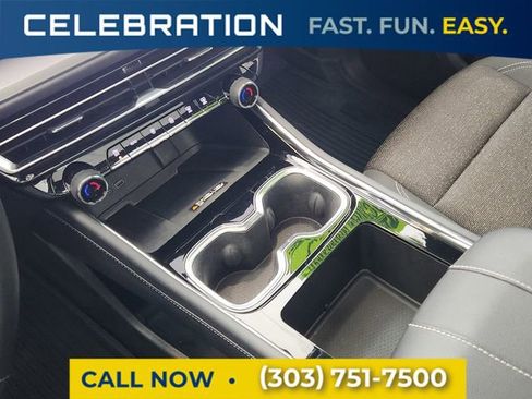 Certified 2025 Chevrolet Traverse LT w/ Sun and Wheel Package image 26