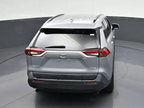 Used 2022 Toyota RAV4 XLE FWD image 22